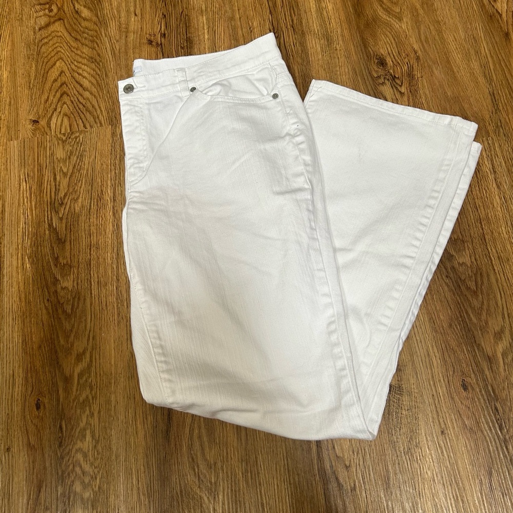 Liz&Co White Stretch Denim Size 16